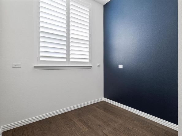 1561  William Way , Farmers Branch Texas 75234