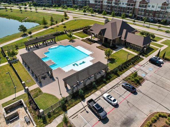 1561  William Way , Farmers Branch Texas 75234