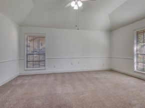 737  Newport Road , Fort Worth Texas 76120