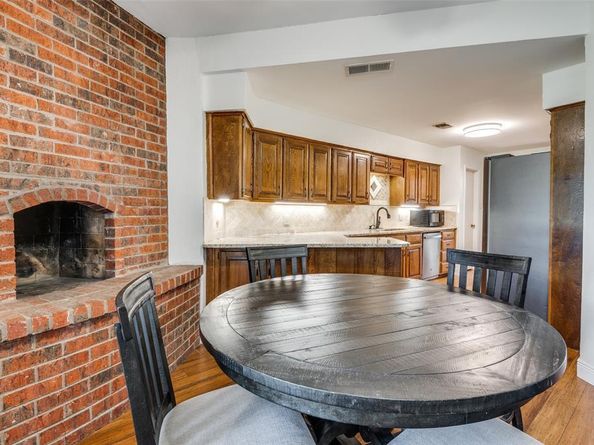 737  Newport Road , Fort Worth Texas 76120