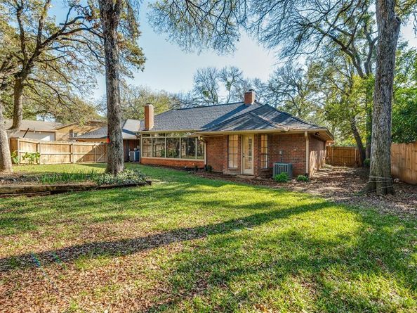 737  Newport Road , Fort Worth Texas 76120