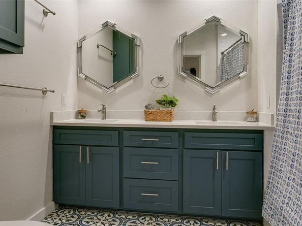 2606 W 12th Street , Dallas Texas 75211