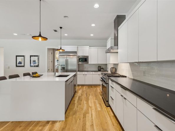 661  Harter Road , Dallas Texas 75218