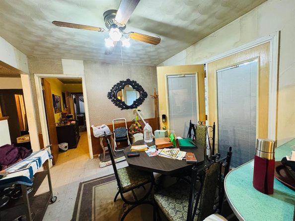 2126  Brookshire Street , Arlington Texas 76010