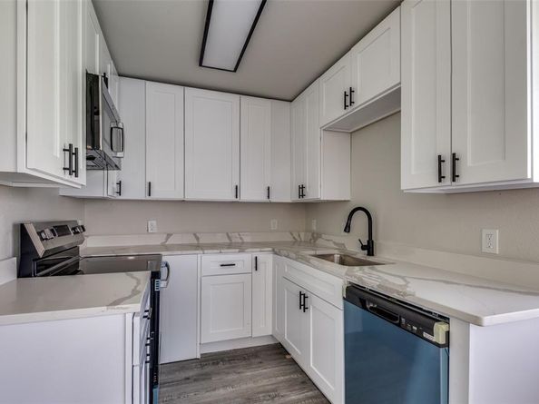 1820  Emerald Drive , Irving Texas 75060