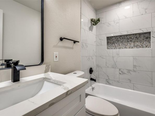 1820  Emerald Drive , Irving Texas 75060