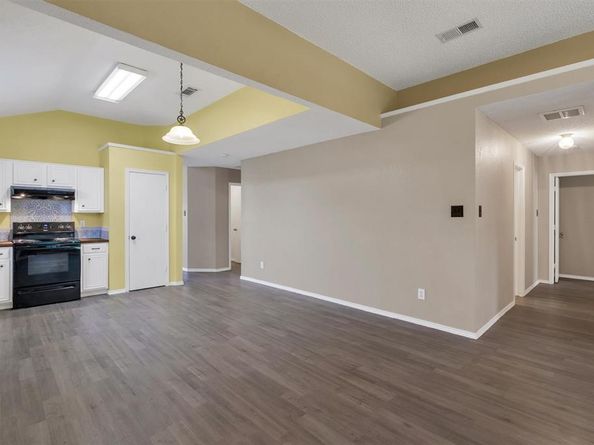 10212  Brea Canyon Road , Fort Worth Texas 76108