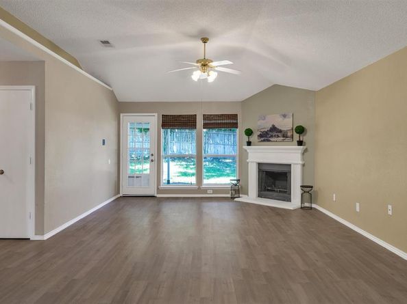 10212  Brea Canyon Road , Fort Worth Texas 76108