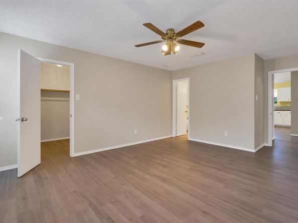 10212  Brea Canyon Road , Fort Worth Texas 76108