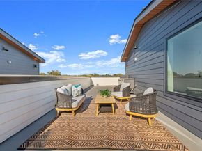 2203  Hondo Avenue  103, Dallas Texas 75219