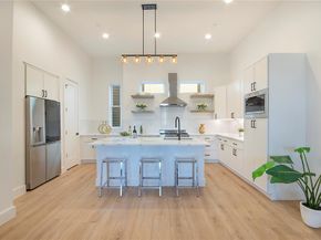 2203  Hondo Avenue  103, Dallas Texas 75219