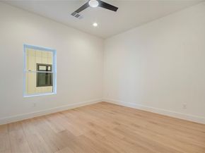 2203  Hondo Avenue  103, Dallas Texas 75219