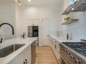 2203  Hondo Avenue  103, Dallas Texas 75219