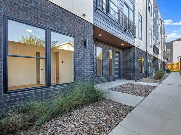 2203  Hondo Avenue  103, Dallas Texas 75219