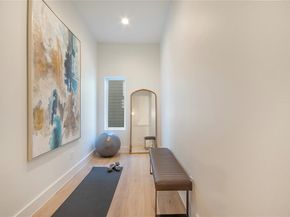 2203  Hondo Avenue  103, Dallas Texas 75219