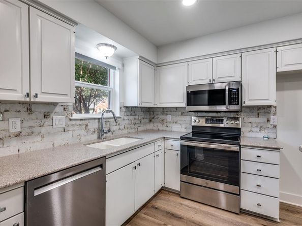 1257  Roaring Springs Road , Fort Worth Texas 76114