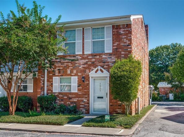 1257  Roaring Springs Road , Fort Worth Texas 76114