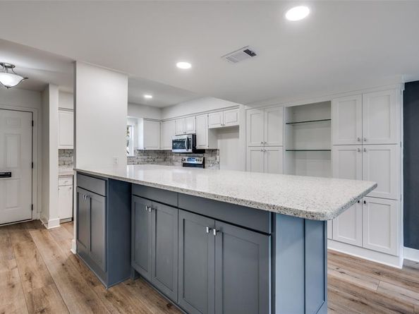 1257  Roaring Springs Road , Fort Worth Texas 76114