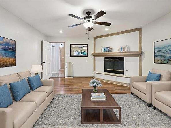 4212 SW Loop 820  , Fort Worth Texas 76109