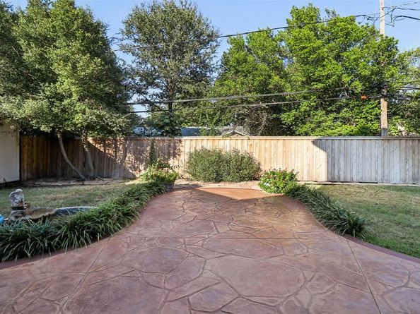 4212 SW Loop 820  , Fort Worth Texas 76109