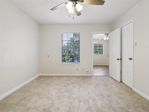 4212 SW Loop 820  , Fort Worth Texas 76109