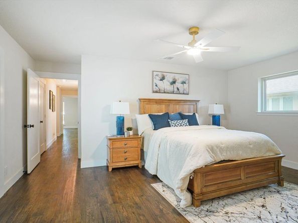 9332  Loma Vista Drive , Dallas Texas 75243