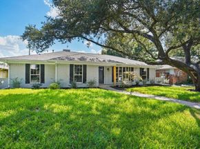 9332  Loma Vista Drive , Dallas Texas 75243