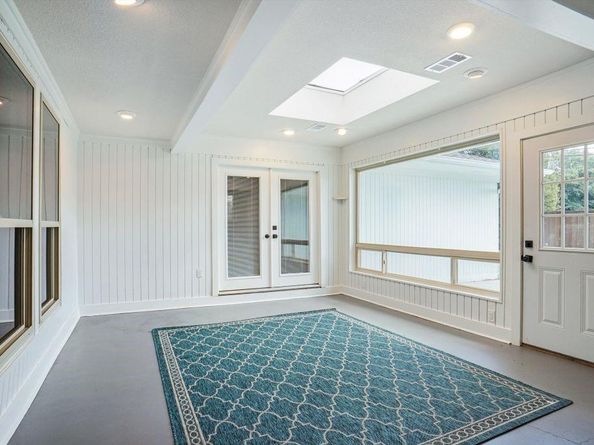 9332  Loma Vista Drive , Dallas Texas 75243