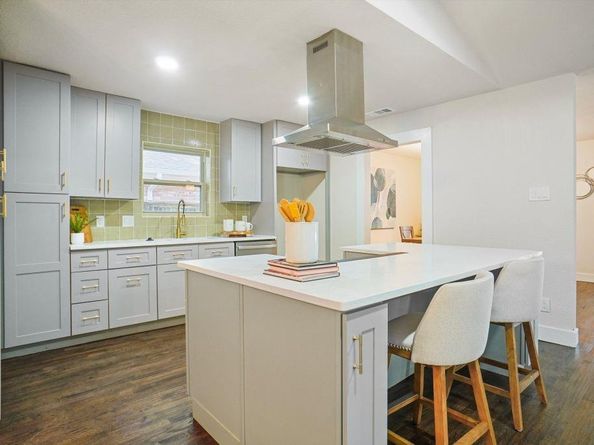9332  Loma Vista Drive , Dallas Texas 75243