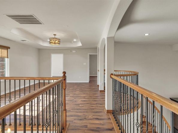 1001  Bell Oak Drive , Kennedale Texas 76060