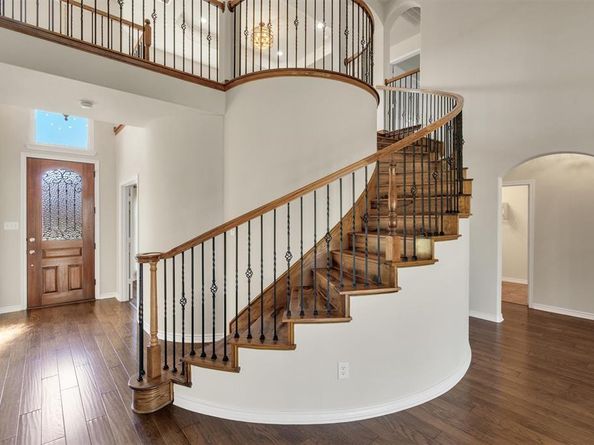 1001  Bell Oak Drive , Kennedale Texas 76060