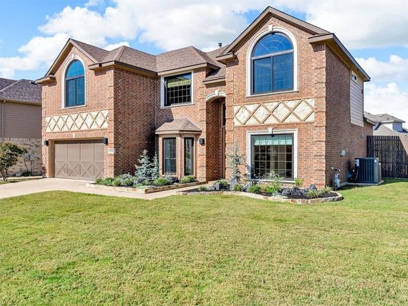 1001  Bell Oak Drive , Kennedale Texas 76060