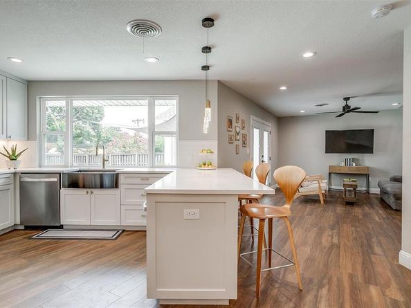 4144  Whitfield Avenue , Fort Worth Texas 76109