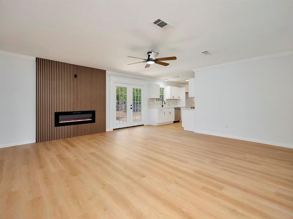 5308  Wentworth Street , Fort Worth Texas 76132
