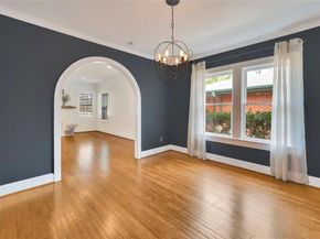 930 N Clinton Avenue , Dallas Texas 75208