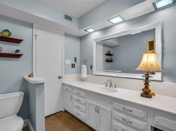 6345  Bandera Avenue  A/11, Dallas Texas 75225