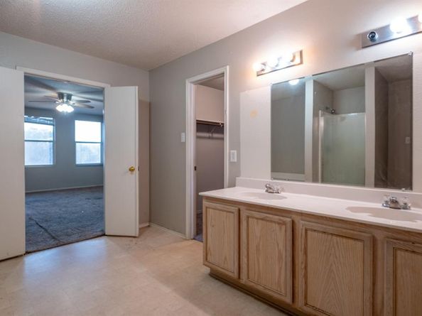 1200  McMillan Drive , Cedar Hill Texas 75104