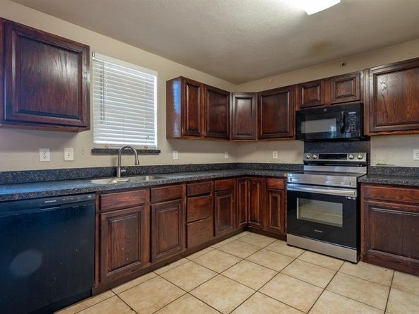 1200  McMillan Drive , Cedar Hill Texas 75104