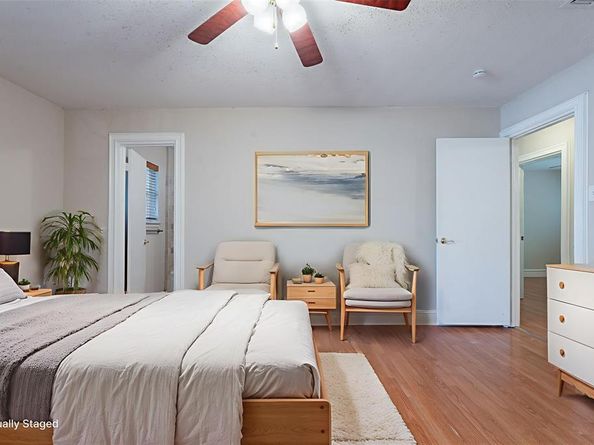 1011  John Reagan Street , Benbrook Texas 76126