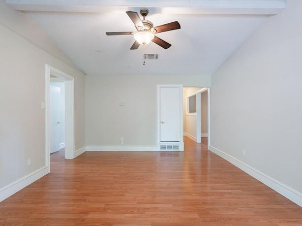 1011  John Reagan Street , Benbrook Texas 76126