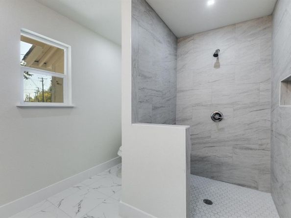 1410  Prichard Lane , Dallas Texas 75217