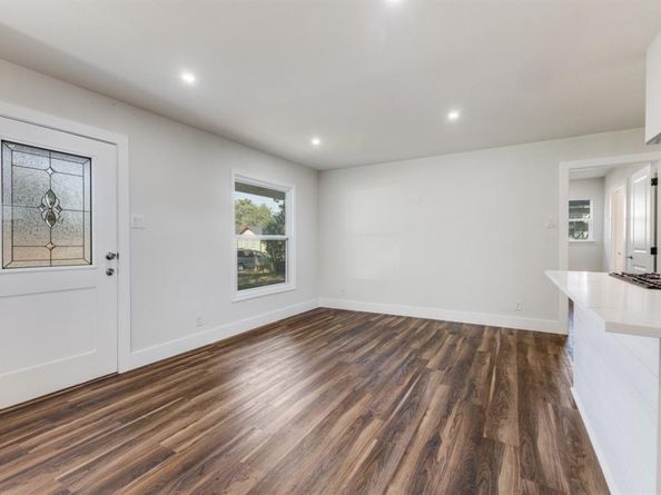 1410  Prichard Lane , Dallas Texas 75217