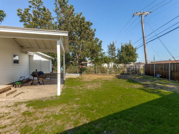 1410  Prichard Lane , Dallas Texas 75217