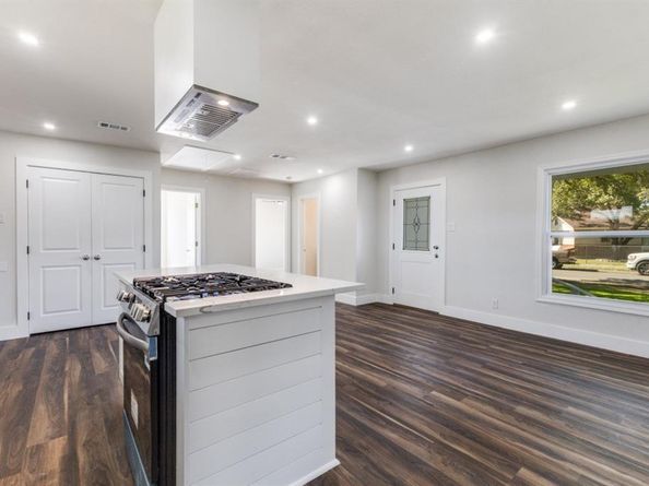 1410  Prichard Lane , Dallas Texas 75217