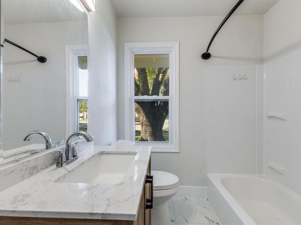 1410  Prichard Lane , Dallas Texas 75217