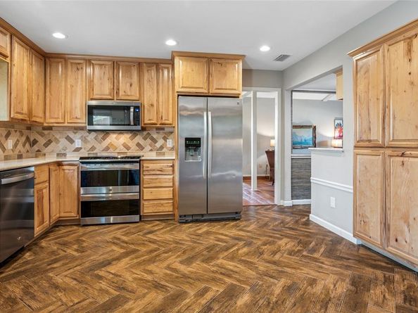 15750  Mapleview Circle , Dallas Texas 75248