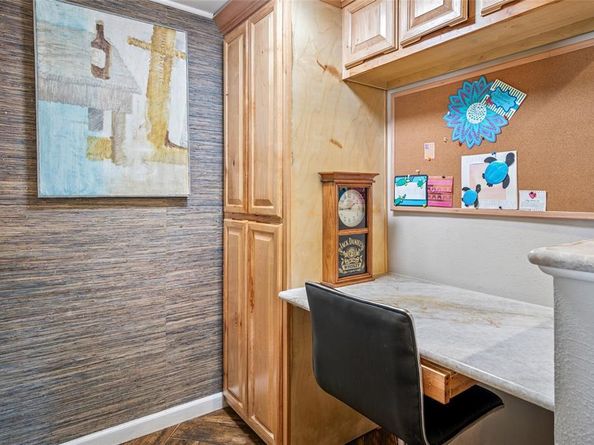 15750  Mapleview Circle , Dallas Texas 75248