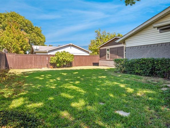 15750  Mapleview Circle , Dallas Texas 75248