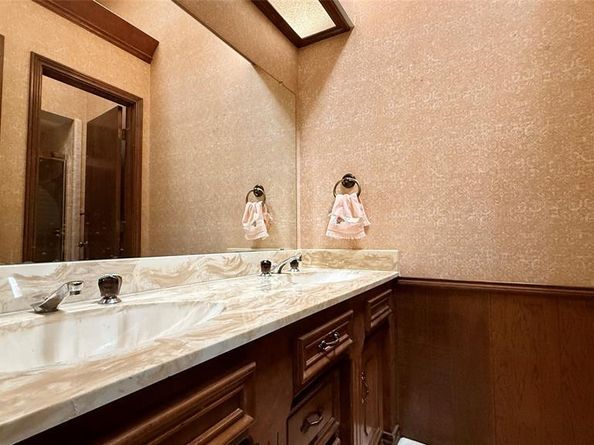 402  Sequoia Drive , Garland Texas 75041