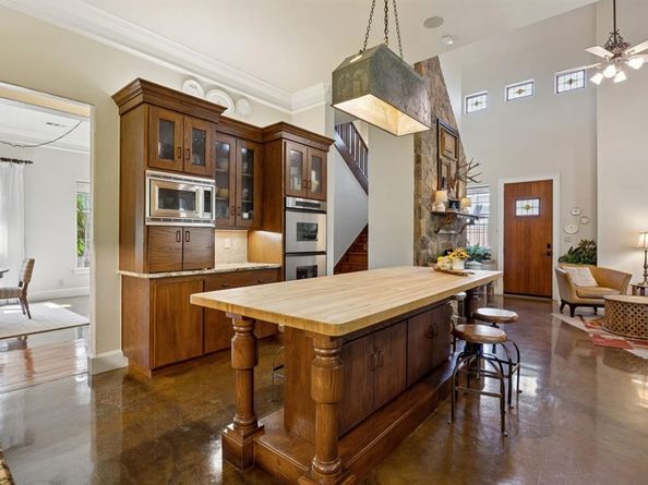 14820  Bellbrook Drive , Addison Texas 75254
